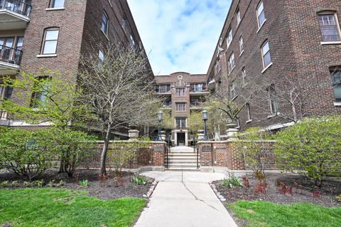 2007 N Prospect #8, Milwaukee, WI 53202