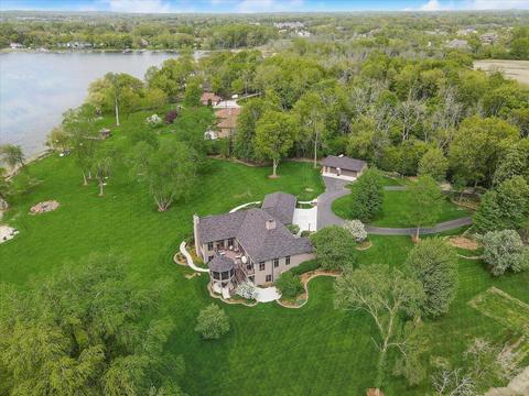 s83w16000 Bass Bay, Muskego, WI 53150