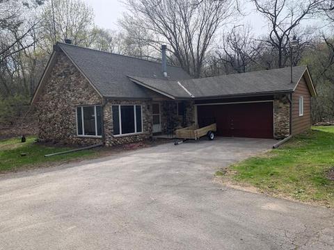 s98w32780 Genevieve, Mukwonago, WI 53149