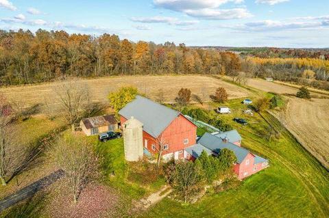 n1872 County Road P, Rubicon, WI 53078