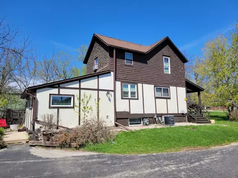 1913 Linn, Delavan, WI 53115