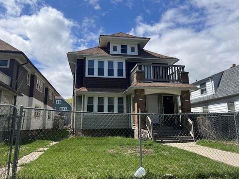 2849 N 49th #2851, Milwaukee, WI 53210
