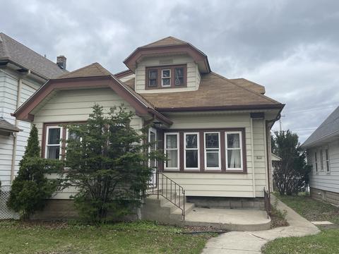 6326 W Chambers, Milwaukee, WI 53210