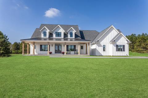 260 Spruce, Delafield, WI 53018