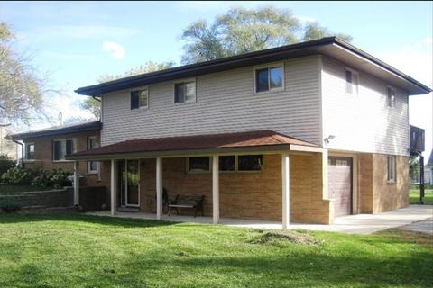 w124s8236 N N Cpe, Muskego, WI 53150