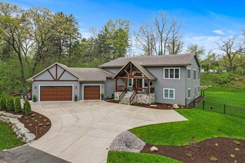 1521 N Waterville, Summit, WI 53066