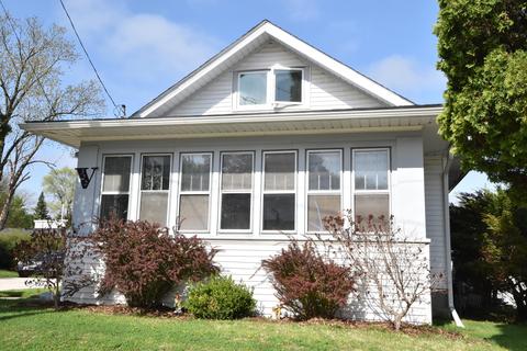 322 Scott, Waukesha, WI 53186