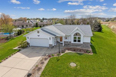 10601 S Greenway, Oak Creek, WI 53154