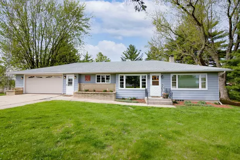 w4874 Wisconsin 106, Hebron, WI 53538