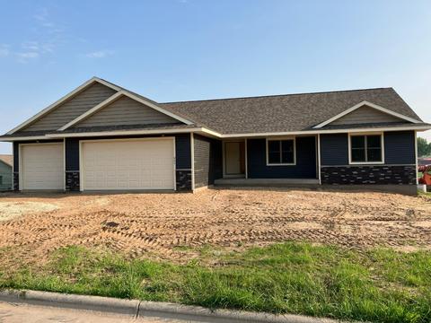 905 Maple Shade, Holmen, WI 54636