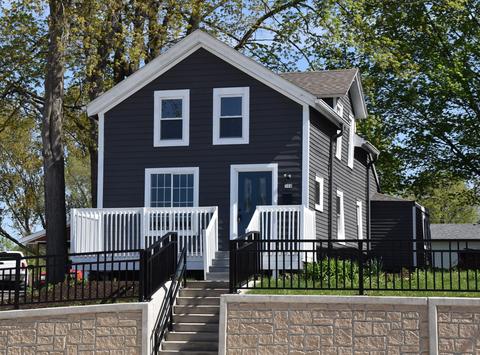 304 W Main, Waterford, WI 53185