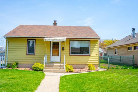 4054 S Taylor, Milwaukee, WI 53207