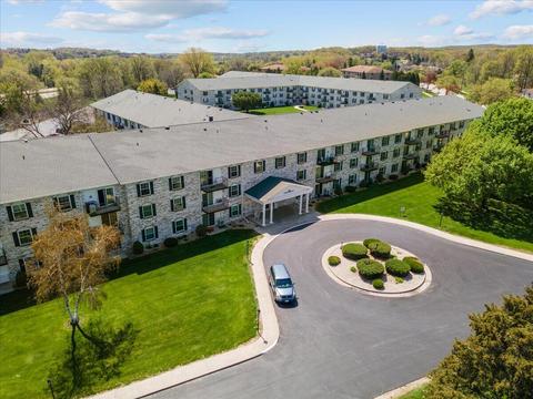 151 N University #208, West Bend, WI 53095