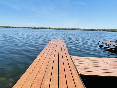 2012 W Shr, Delafield, WI 53018