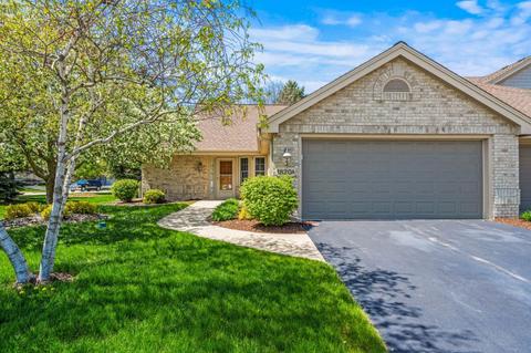 1820 Penhurst #A, Waukesha, WI 53186