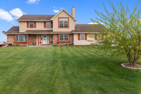 561 Overlook, Farmington, WI 53021