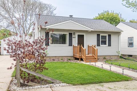 425 W Martin, Milwaukee, WI 53207