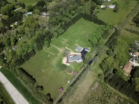 w287n9030 Center Oak, Merton, WI 53029