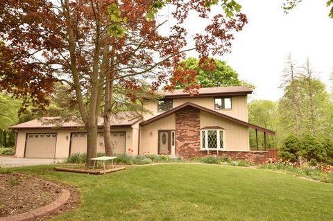 w277s8415 Riverview, Mukwonago, WI 53149