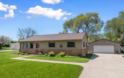 3179 S 146th, New Berlin, WI 53151