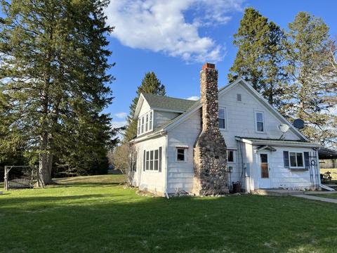 15362 S Apple, Agenda, WI 54514