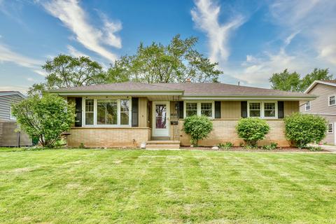 8620 W Eckel, West Allis, WI 53227