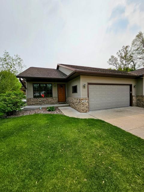 320 Royal, Onalaska, WI 54650