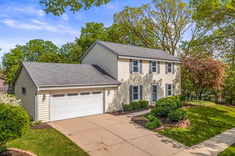 815 Manor, Waukesha, WI 53188