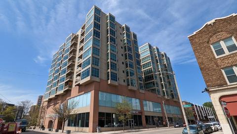 1550 E Royall #604, Milwaukee, WI 53202