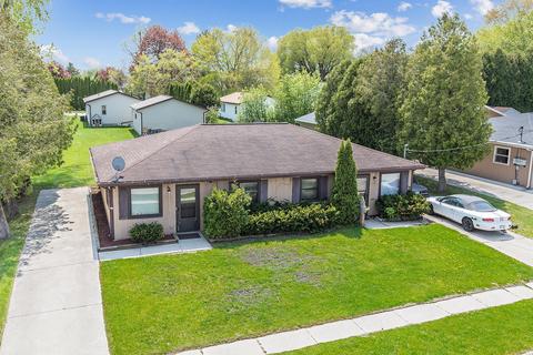 3715 Mangin, Manitowoc, WI 54220