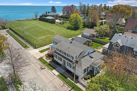 211 68th, Kenosha, WI 53143