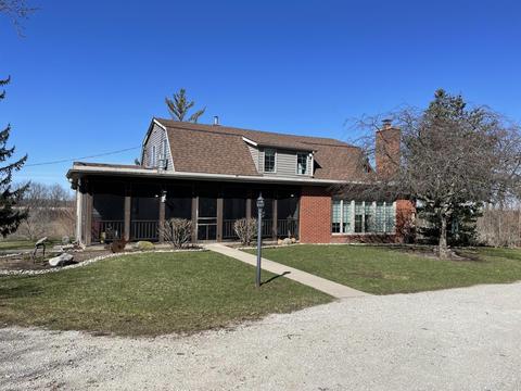 2698 South, Lyons, WI 53105