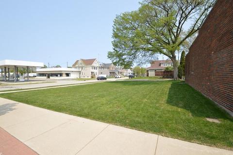 1801 10th, South Milwaukee, WI 53172