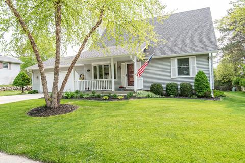 865 York Imperial, Oconomowoc, WI 53066