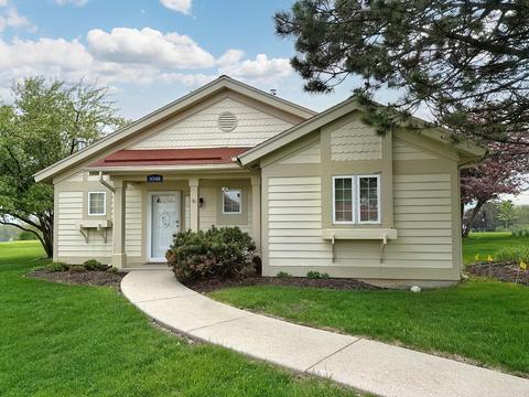 1742 Cottage #7-22, Geneva, WI 53147