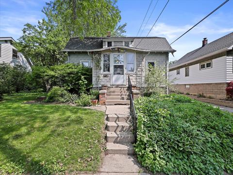 2412 E Holt, Milwaukee, WI 53207