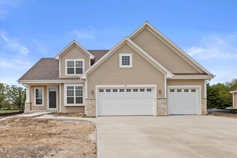 877 Brockway, Mukwonago, WI 53149