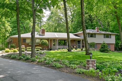 12555 Gremoor, Elm Grove, WI 53122