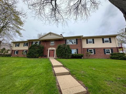 13390 W Bluemound #4, Elm Grove, WI 53122