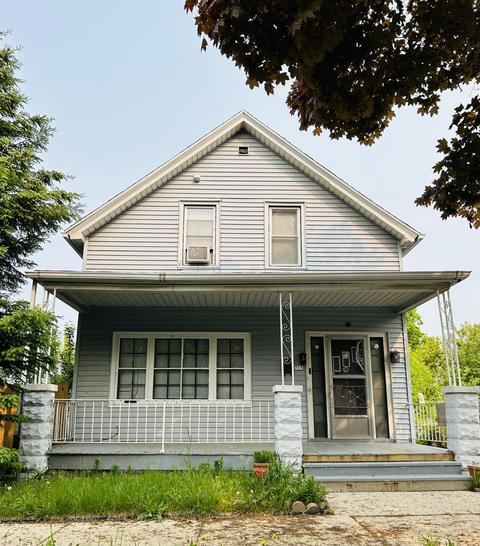 715 S Shea, Milwaukee, WI 53215