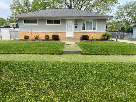 8736 W Douglas, Milwaukee, WI 53225