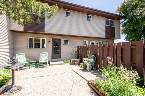 w167n11536 Bishop 2 #BLDG 1, Germantown, WI 53022