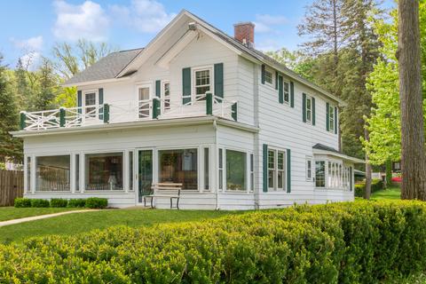 114 W Park, Twin Lakes, WI 53181