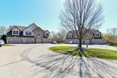 2014 W Vista Bella, Oak Creek, WI 53154