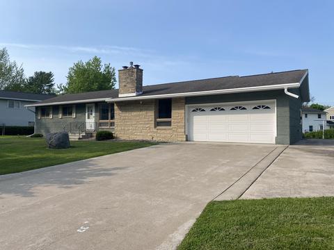 1206 Seiler, La Crosse, WI 54601