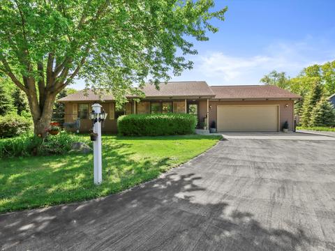 8222 N Bowers Lk, Milton, WI 53563