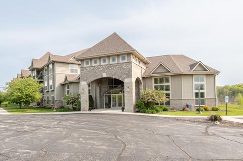 230 Hilldale #1202, Hartford, WI 53027