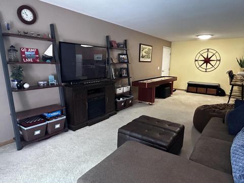 220 E Remer #403, Elkhorn, WI 53121