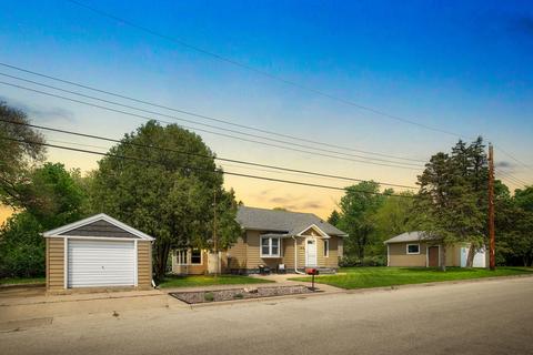 1419 Island, La Crosse, WI 54603