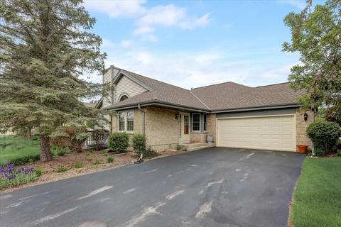 1900 Penhurst #A, Waukesha, WI 53186